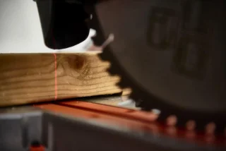 AEG Afkortzaagmachine 2x18V Ø254mm