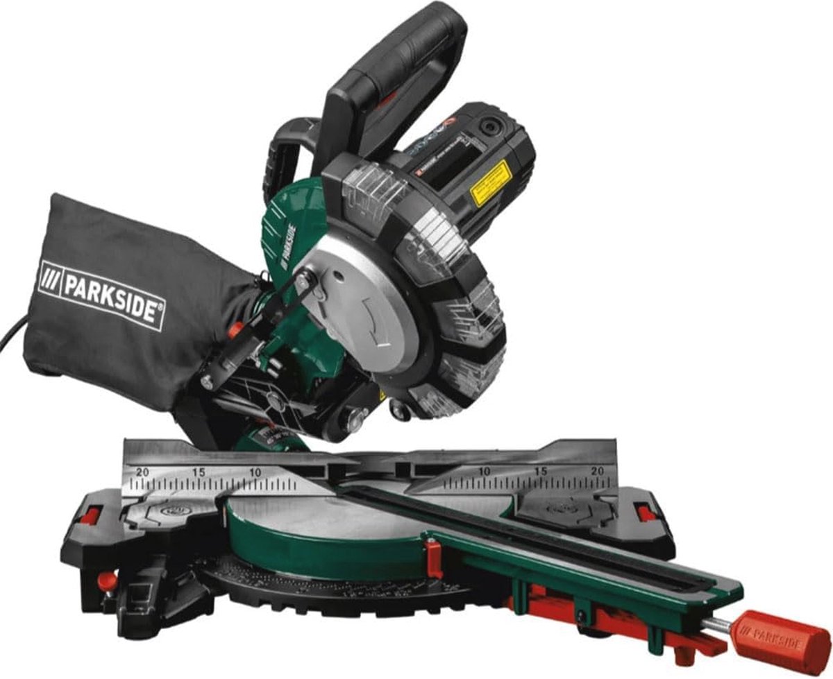 Wat vinden we goed aan de Afkortzaag 2000W Basicline