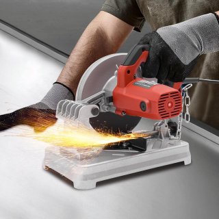 Wat vinden we goed aan de Afkortzaag Metaal 1200W