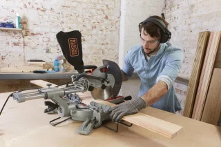 BLACK+DECKER BES710-QS Afkort-/Verstekzaag 254mm
