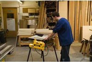 DeWalt DW743N Tafelafkortzaag 2000W 250mm