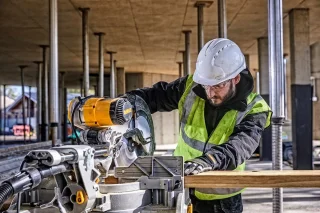 DeWalt DWS780 afkort- en verstekzaagmachine 1675W