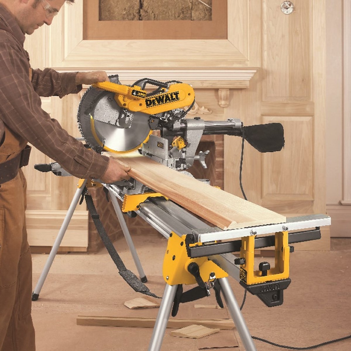 DeWalt DWS780 afkort- en verstekzaagmachine 1675W