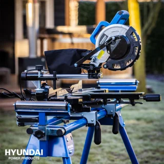 HYUNDAI kap- en afkortzaag 1700W Ø216mm