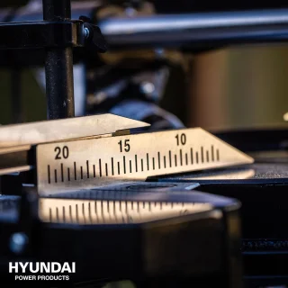 HYUNDAI kap- en afkortzaag 1700W Ø216mm