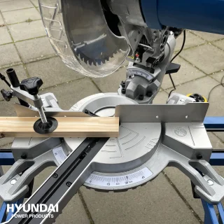 HYUNDAI kapzaag 1500W Ø210mm radiaal