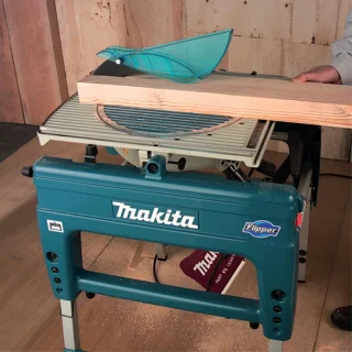 Makita LF1000 Verstekzaag 230V 260mm