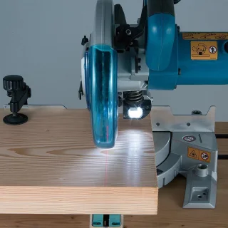 Makita LS0815FL Radiaalafkortzaag 216 mm 230V