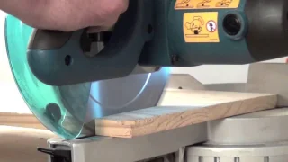 Makita LS0815FL Radiaalafkortzaag 216 mm 230V