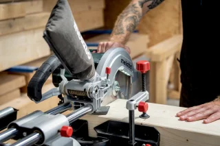 METABO KGS254M Afkortzaag 1800W 254mm