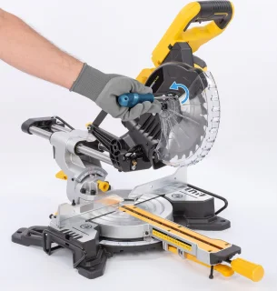 Powerplus POWX075720DB elektrische verstekzaag 1600W 210mm