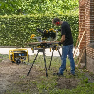 Powerplus POWX075751DB elektrische verstekzaag 2000W 305mm