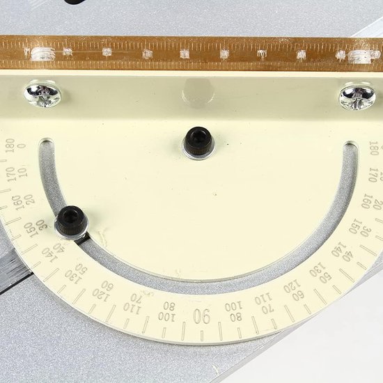 Tafelzaagmachine met Onderstel