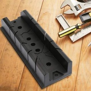 Verstekzaagbox