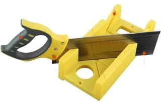 Verstekzaagset – hoeksnijgereedschap