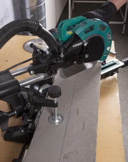 VONROC afkort- en verstekzaag 2000W Ø216MM