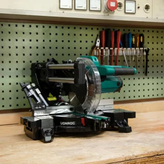 VONROC Compacte afkortzaag 2200W Ø216mm