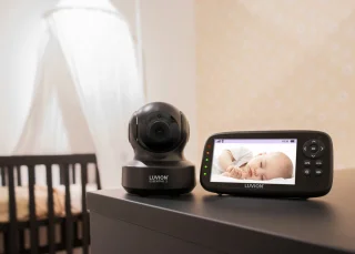 LUVION Essential 2 Black Babyfoon met Camera