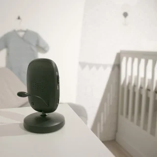 LUVION Platinum 3+ Black Babyfoon met Camera