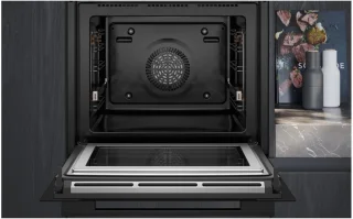 Siemens HM776GKB1 - Zwart - 67 L - 800 Watt -