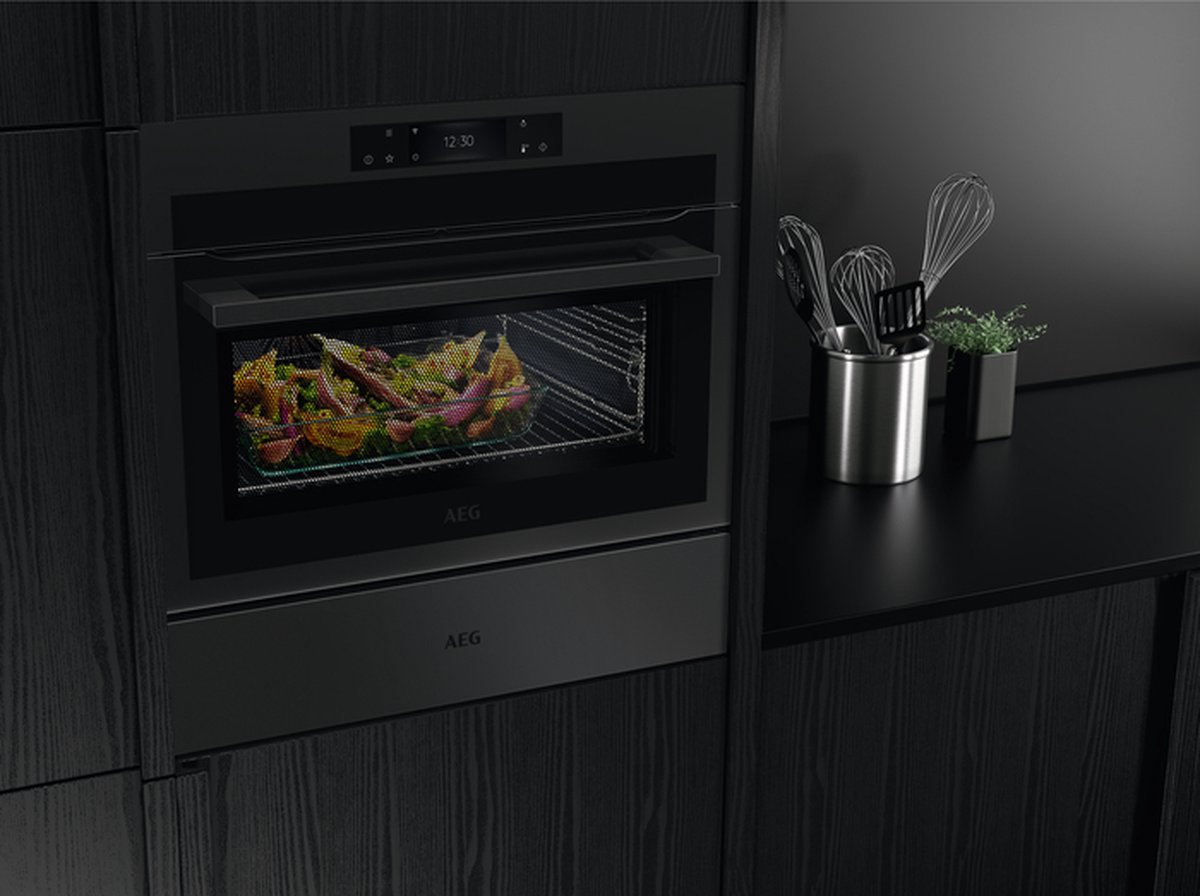 AEG KME768080T Combi-oven Mat Zwart 43L