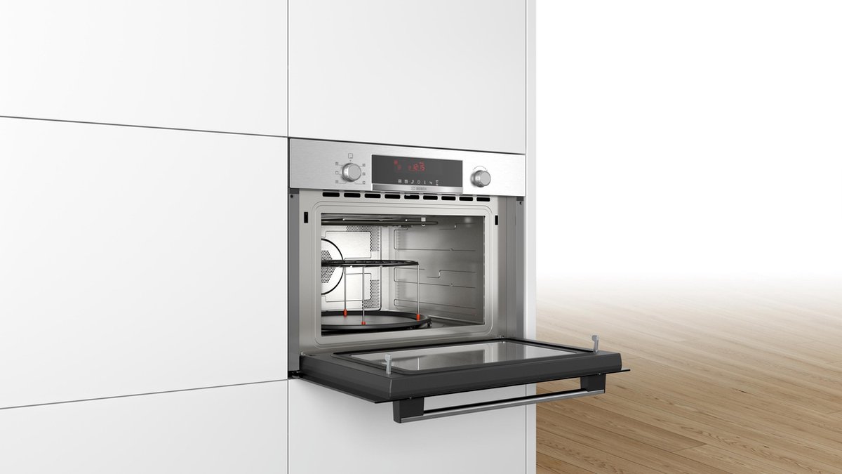 Wat vinden we goed aan de Bosch Serie 4 CMA583MS0 Inbouw Combi-magnetron