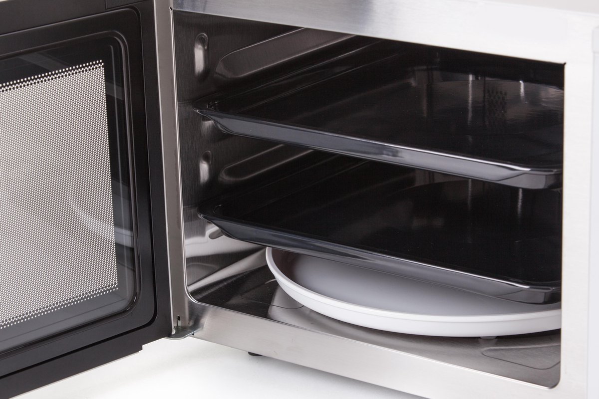 Wat vinden we goed aan de Sharp R-971WW Combi-magnetron Wit