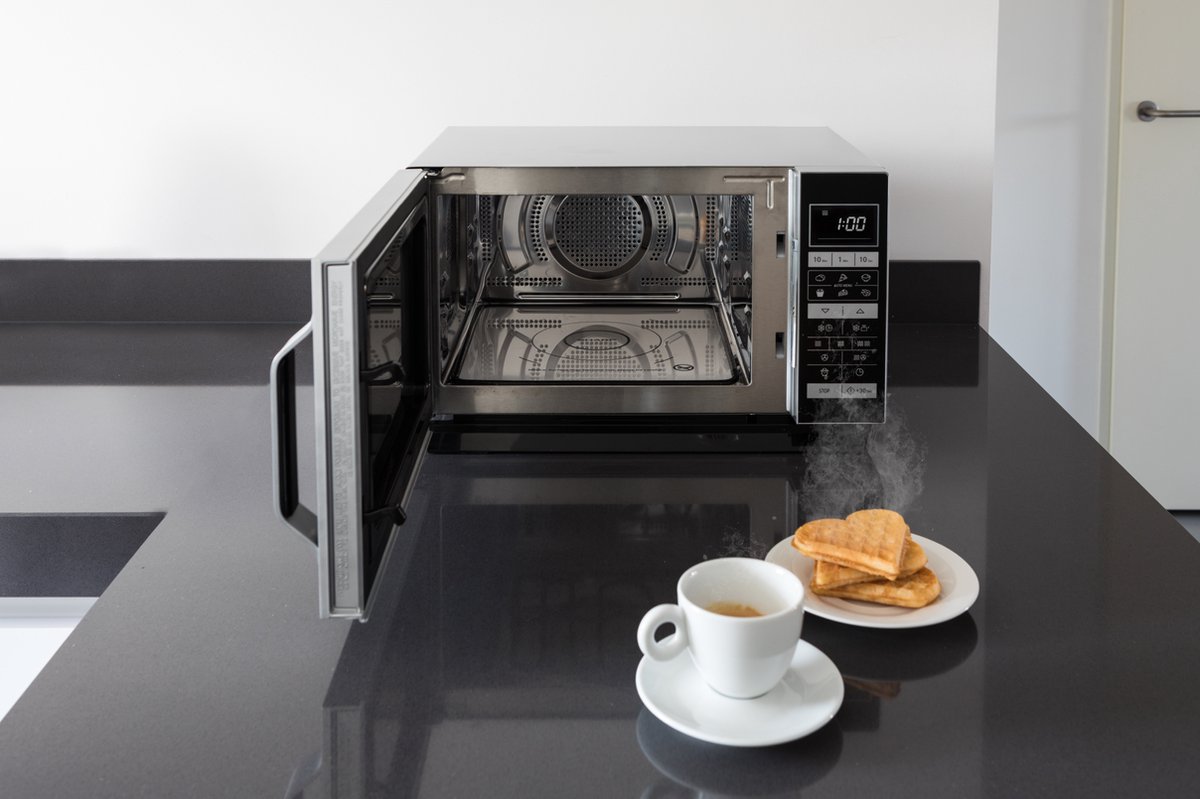 Sharp R860S Combi-magnetron Zilver