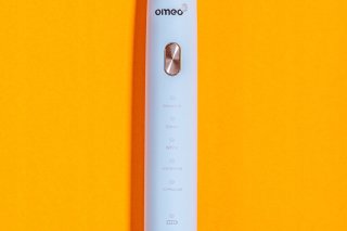 Wat vinden we goed aan de Omeo +365 Teeth&Face Sonische tanden- en gezichtsborstel
