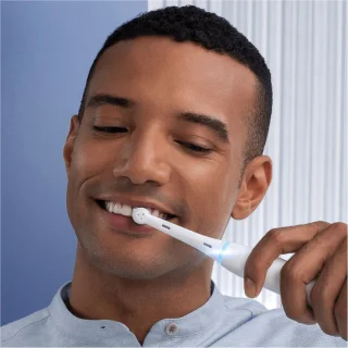 Oral-B iO 7S Oscillerende Tandenborstel Wit