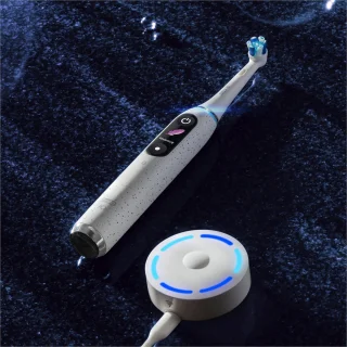 Oral-B iO Series 10 Elektrische Tandenborstel Transparant