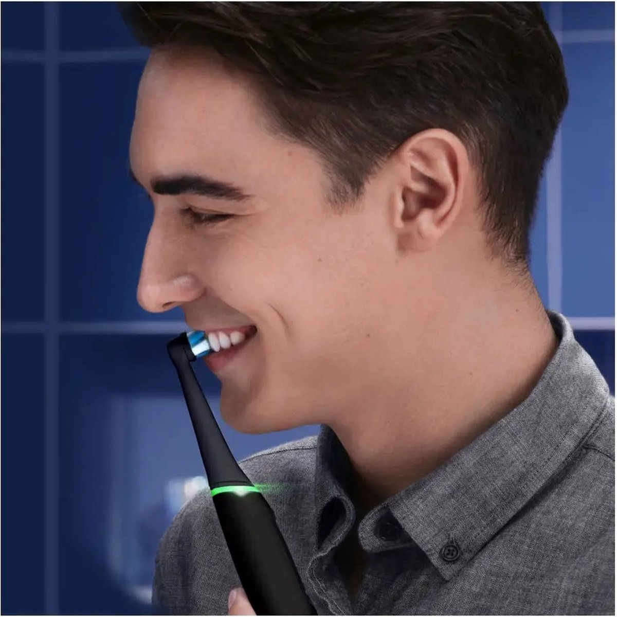 Oral-B iO Series 6 Zwarte Roterende Tandenborstel
