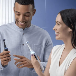 Oral-B iO Series 8 Black Onyx Limited Edition elektrische tandenborstel