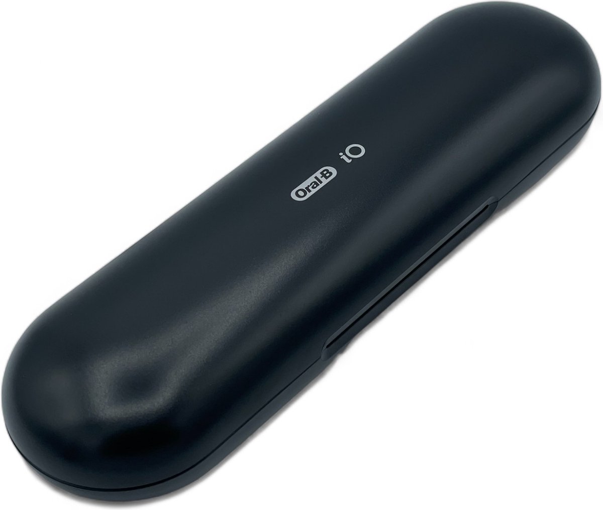 De Oral B IO Series 81740002 Travel Case Zwart in één oogopslag