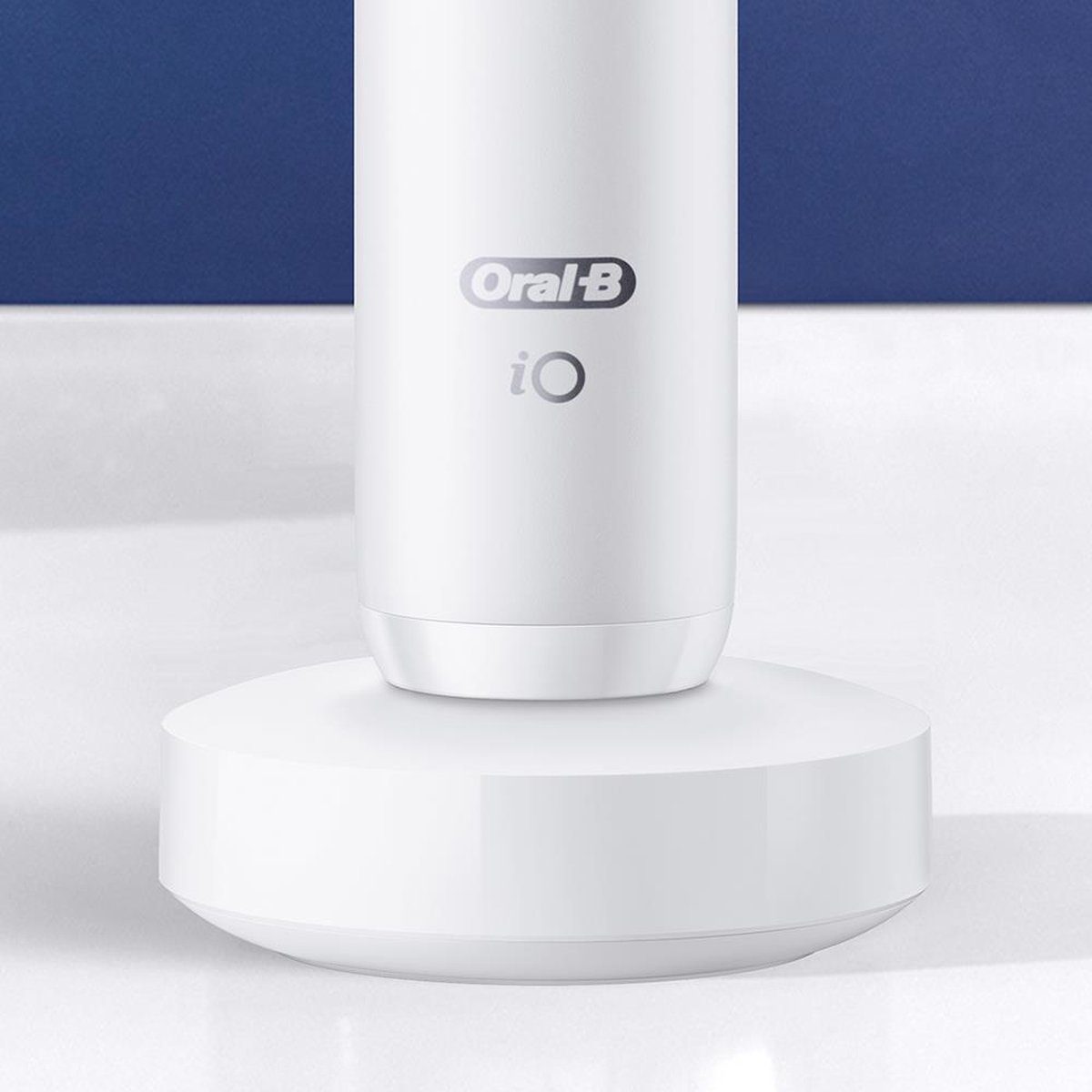 Oral B IO8 Elektrische Tandenborstel Wit