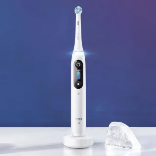 Oral B IO8 Elektrische Tandenborstel Wit