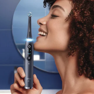 Oral-B iO9 Elektrische Tandenborstel Black Onyx