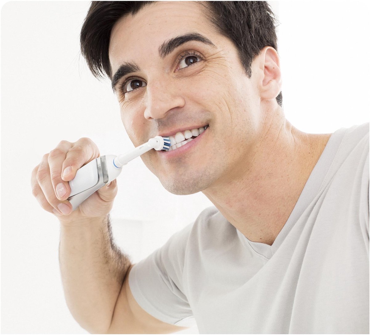 Oral-B Pro 2 2500 Elektrische Tandenborstel Zwart