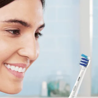 Oral-B TriZone 700 elektrische tandenborstel