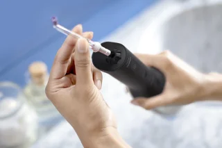 Philips Sonicare 9000 Diamond Clean HX9911/09 + Power Flosser 3000 HX3806/33 Zwart