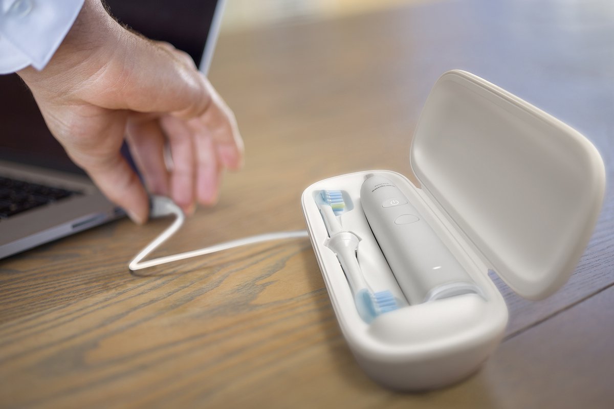 Philips Sonicare Diamondclean 9000 HX9911/27 en Power Flosser 3000 HX3806/31 Wit