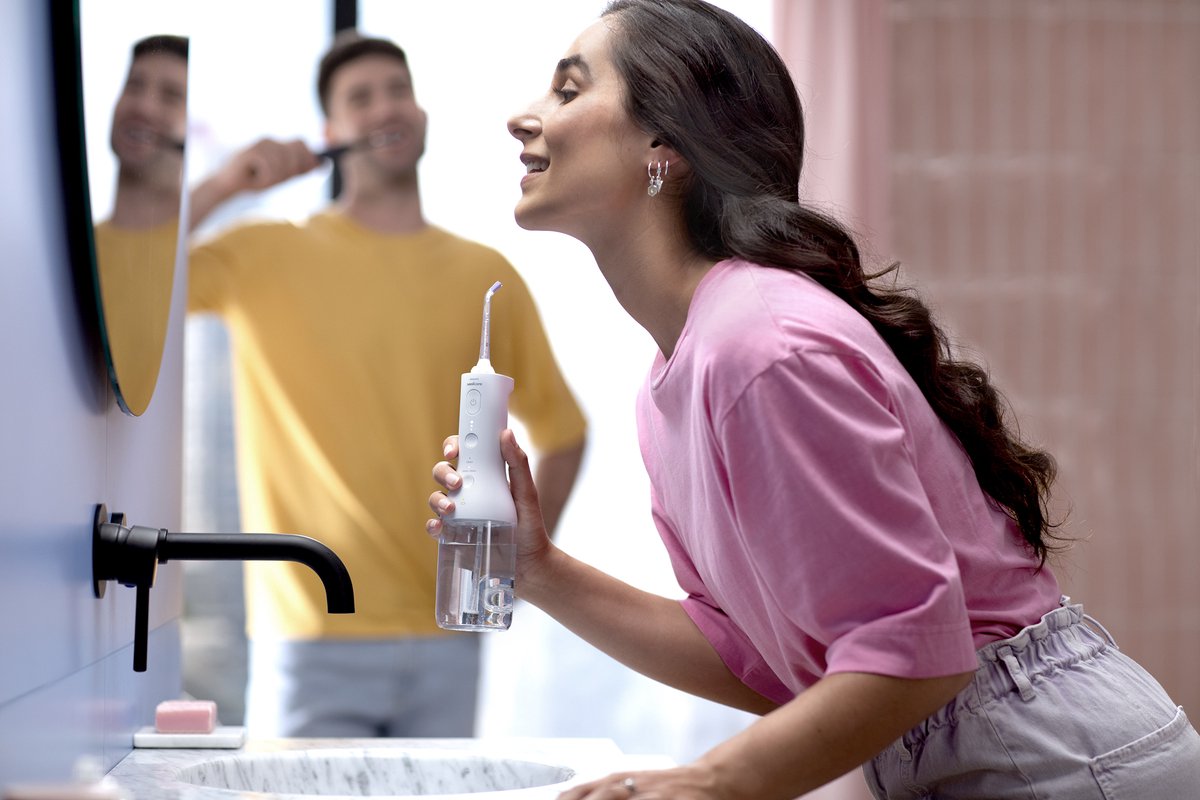 Philips Sonicare Diamondclean 9000 HX9911/27 en Power Flosser 3000 HX3806/31 Wit