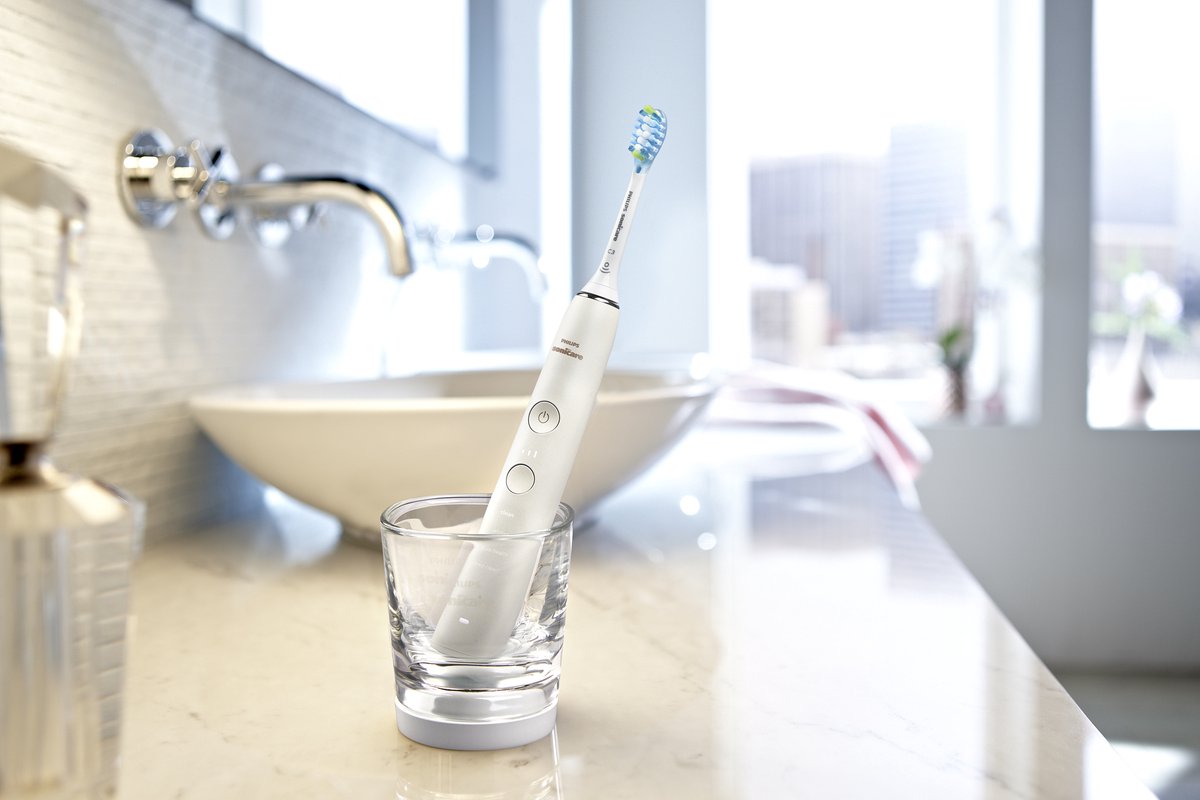 Philips Sonicare Diamondclean 9000 HX9911/27 en Power Flosser 3000 HX3806/31 Wit
