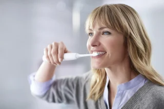 Philips Sonicare ProtectiveClean 4300 HX6807/63 elektrische tandenborstel wit