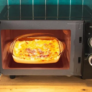 Compacte Magnetron zonder Draaitafel - 20L, 700W - Voor Eenvoudig Koken en Ontdooien