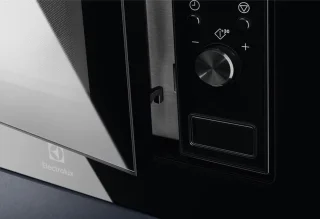 Electrolux LMS2203EMK Solo Inbouwmagnetron Zwart 700W