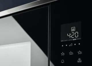Electrolux LMS2203EMK Solo Inbouwmagnetron Zwart 700W