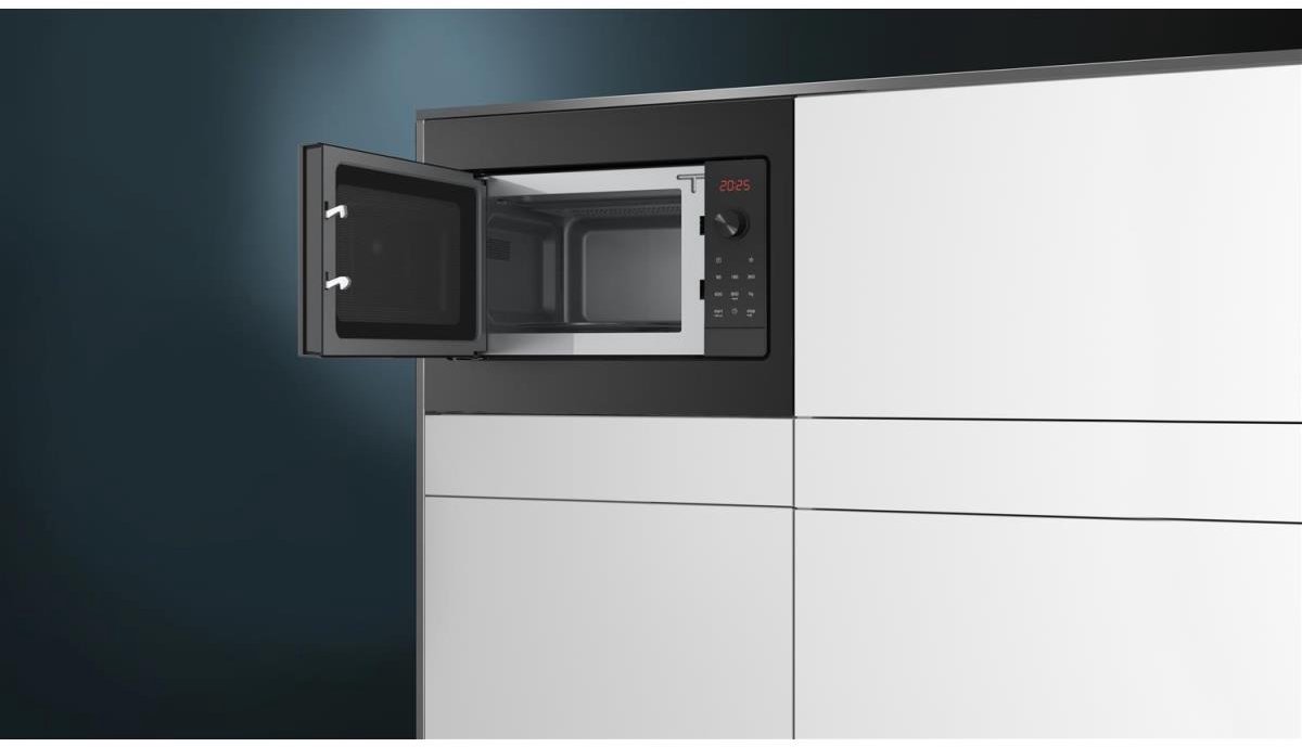 Siemens iQ300 BF523LMB3 Solo Inbouwmagnetron 20L 800W Zwart/RVS