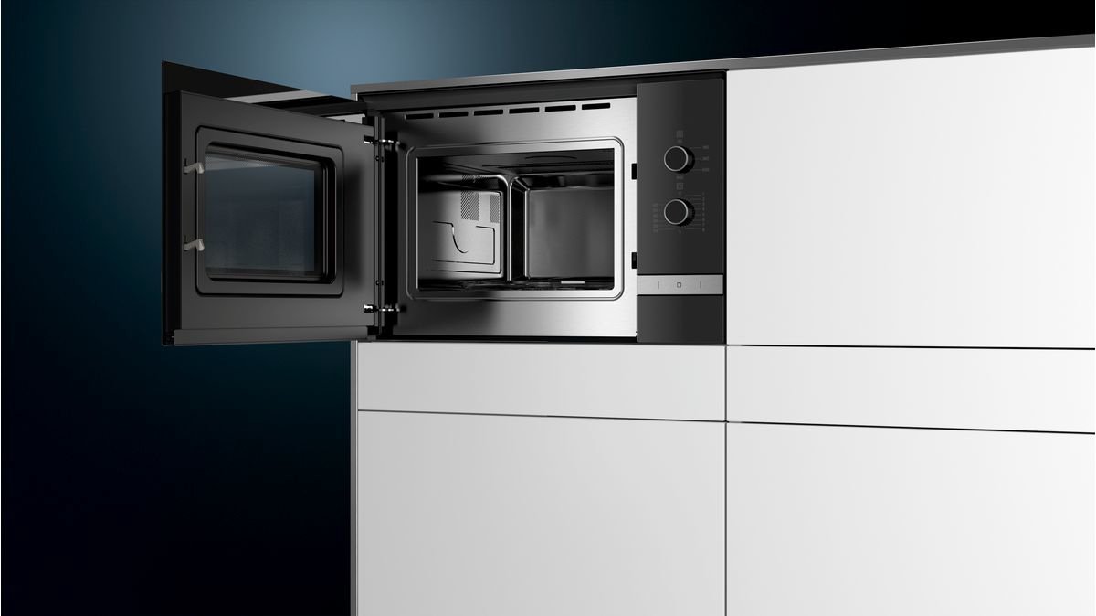 Siemens iQ300 BF550LMR0 Inbouwmagnetron