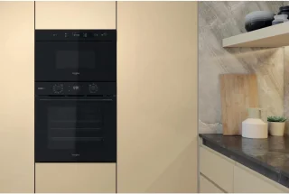 Whirlpool MBNA900B Solo-magnetron Inbouw 22L Zwart